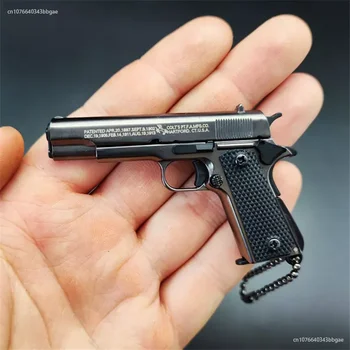 2024 Naujas 1:3 Aukštos kokybės metalinis 1911 raktų pakabuko modelis G17 Desert Eagle žaislinis pistoletas Miniatiūrinio lydinio pistoleto kolekcija Žaislų dovanų pakabukas